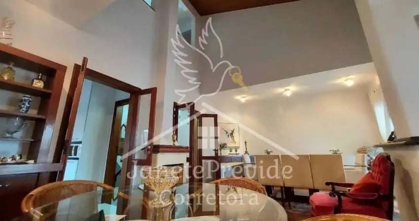 Casa à venda, 4 quartos, Alphaville, Santana de Parnaíba-SP