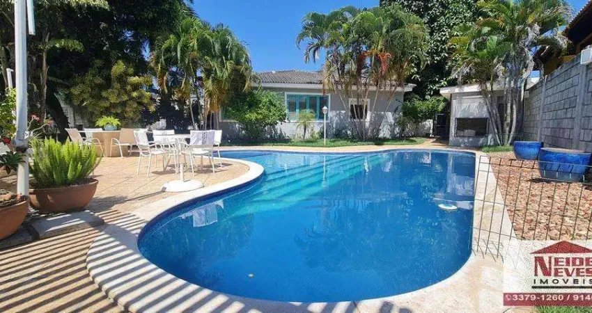 Casa em condomínio fechado com 4 quartos à venda na Rua Santo Antônio, 13, Estrada do Coco, Lauro de Freitas