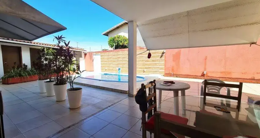 Casa com 5 quartos à venda na Avenida Praia de Itapoan, 985, Vilas do Atlantico, Lauro de Freitas