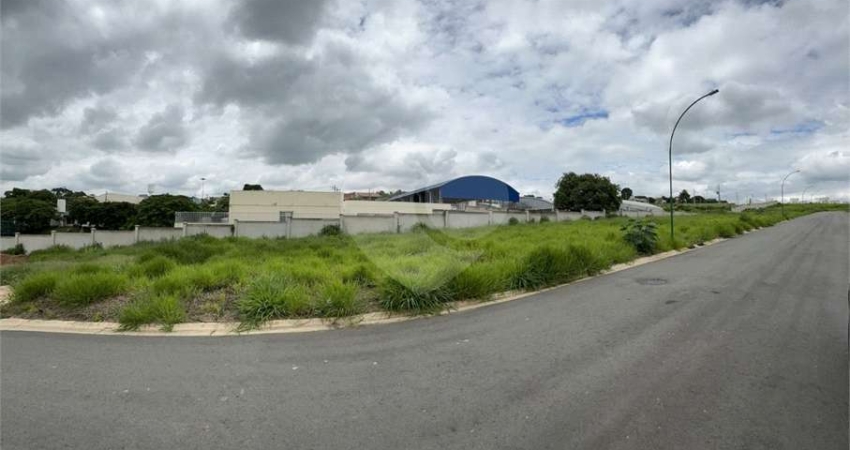 Casa em condomínio fechado à venda na Estrada Municipal Chafic José Saif, Jardim Casablanca, Indaiatuba