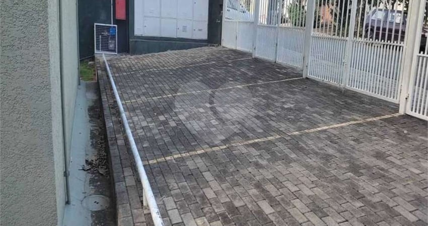 Apartamento com 2 quartos para locação em Jardim Sevilha - SP