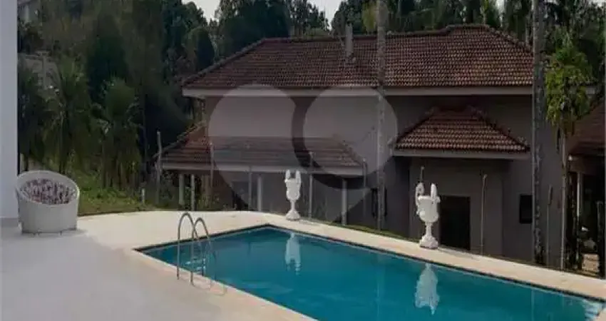 Condomínio com 2 quartos à venda em Vale Das Laranjeiras - SP