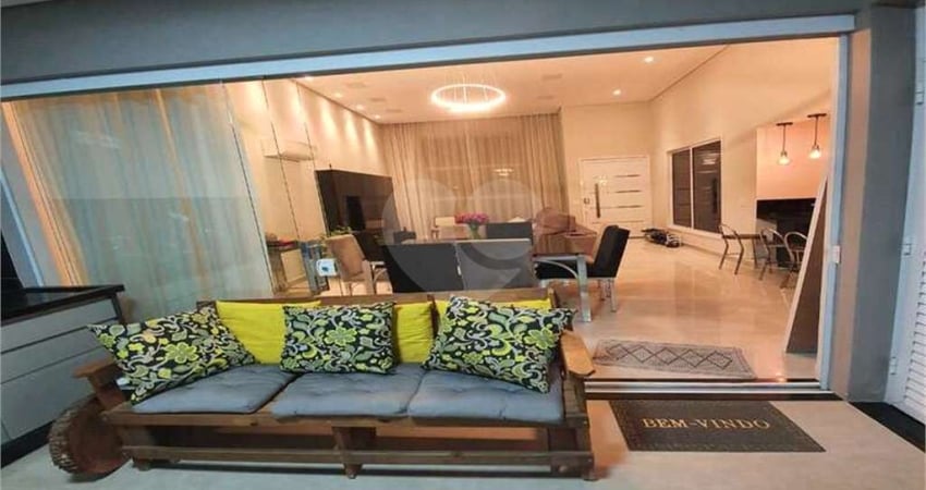 Condomínio com 3 quartos à venda ou para locação em Jardim Bréscia - SP
