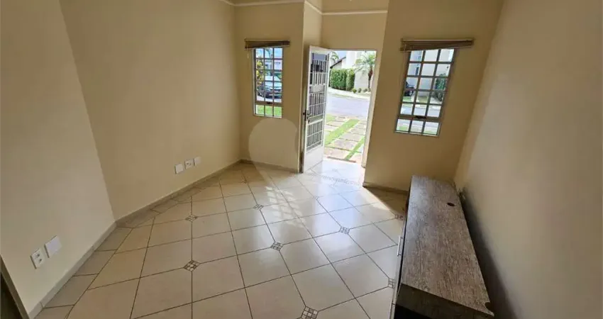 Condomínio com 3 quartos à venda em Villaggio Di Itaici - SP