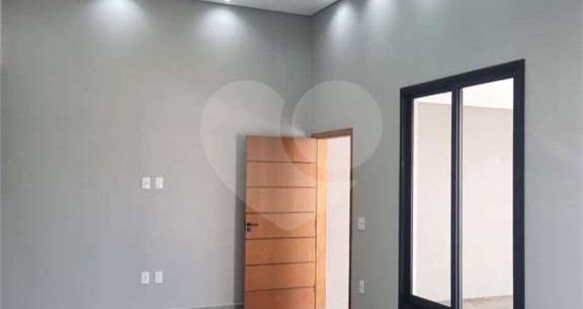 Casa com 3 quartos à venda em Jardim Bom Sucesso - SP