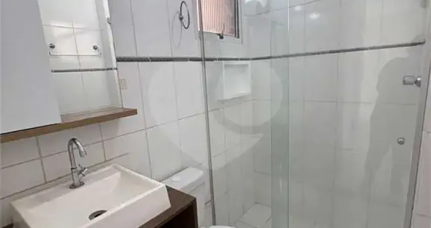 Apartamento com 2 quartos para locação em Vila Brizzola - SP