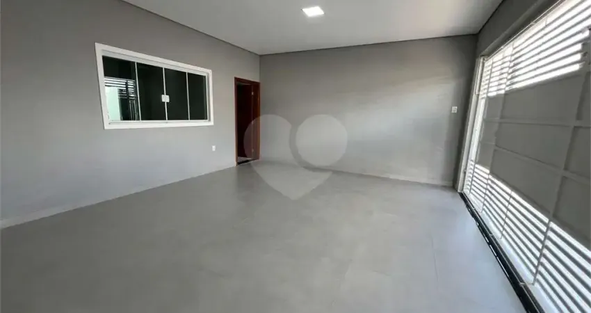 Casa com 3 quartos à venda em Parque São Lourenço - SP