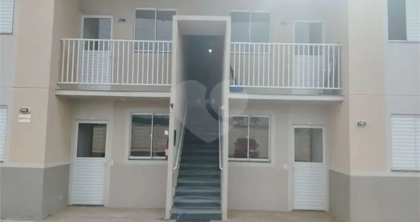 Apartamento com 2 quartos para locação em Mato Dentro - SP
