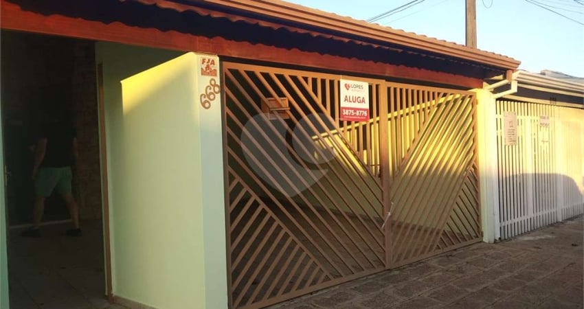 Casa térrea com 3 quartos para locação em Vila Maria Helena - SP