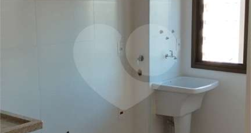 Apartamento com 2 quartos à venda ou para locação em Jardim Santiago - SP