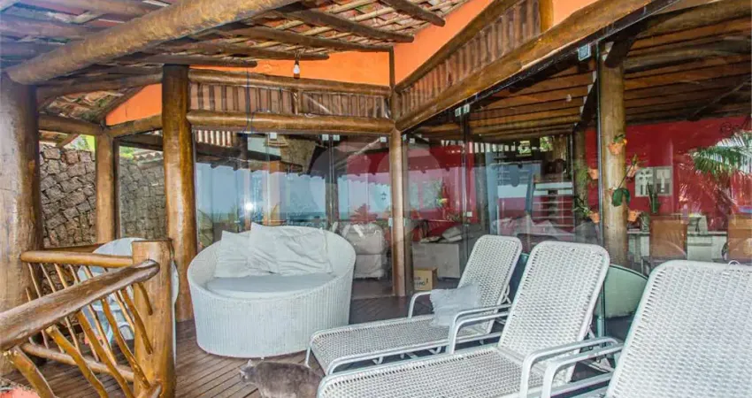 Casa com 4 quartos à venda na Praia Grande, Ilhabela 