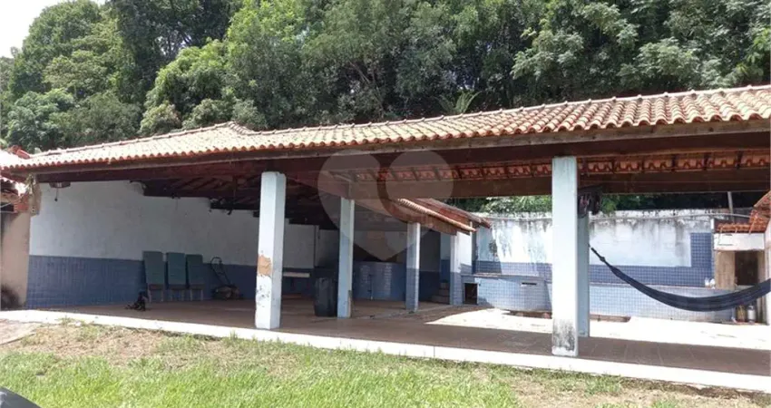 Chácara / sítio com 3 quartos para alugar no Helvétia, Indaiatuba 