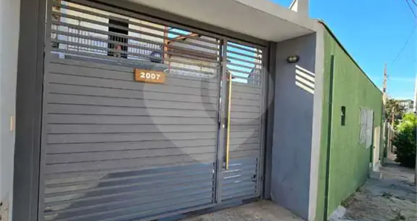 Casa com 3 quartos para alugar na Rua Voluntário João dos Santos, 2007, Centro, Indaiatuba