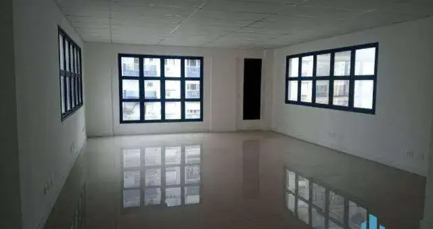 Magnifico predio comercial para locação a uma quadra da praia