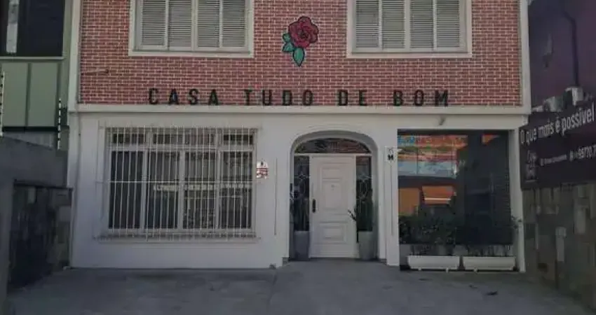 Maravilhoso sobrado comercial para locação na melhor localização de santos