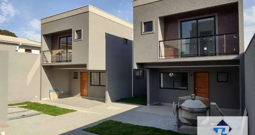 Sobrado com 3 dormitórios à venda, 117 m² por R$ 640.000,00 - Boa Vista - Curitiba/PR