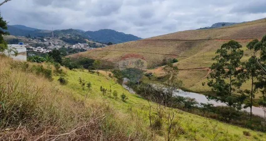 'Terreno Incrível disponível no bairro Retiro: 5776 m² de Oportunidade'
