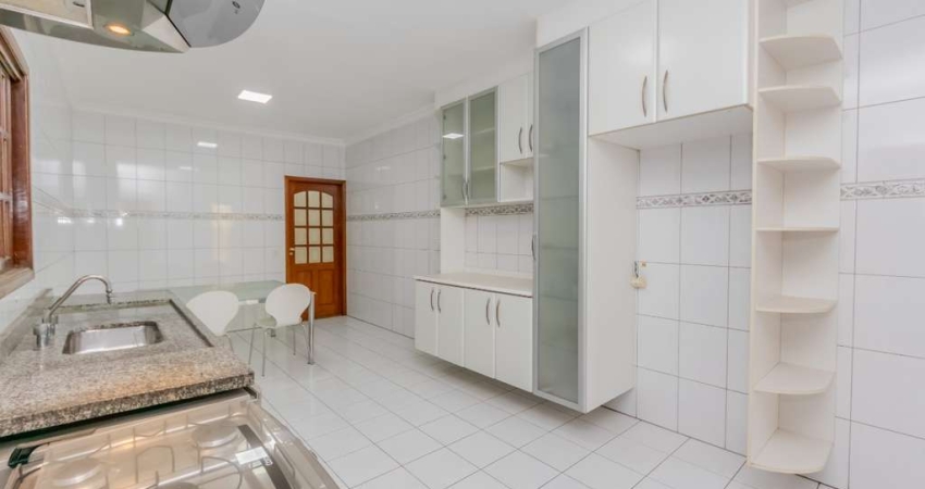 Excelente casa tipo para venda com 3 quartos, sendo 1 suíte, 247m²