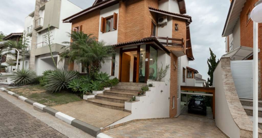 Deslumbrante casa em condomínio para venda com 4 quartos, sendo 4 suítes, 400m²