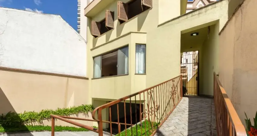 Agradável sobrado para venda em Vila Formosa com 4 quartos, sendo 2 suítes, 280m²