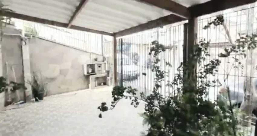 Aconchegante casa tipo para venda em Vila Nivi com 3 quartos, sendo 2 suítes, 100m²