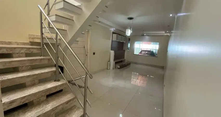 Agradável sobrado para venda em Jardim Paraventi com 3 quartos, sendo 1 suíte, 158m²