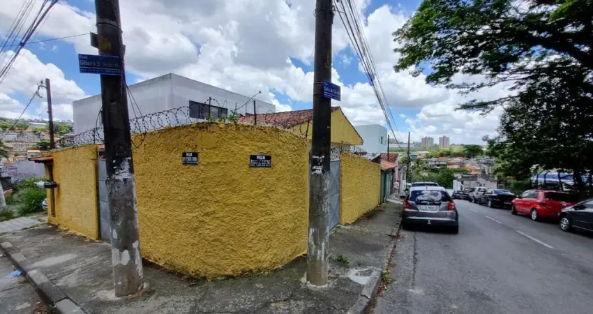 Confortável casa para venda em Vila Carmem com 5 quartos , 342m²