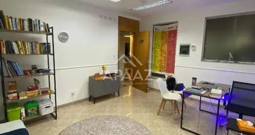 Sala comercial para alugar na Rua Serra do Japi, Vila Gomes Cardim, São Paulo