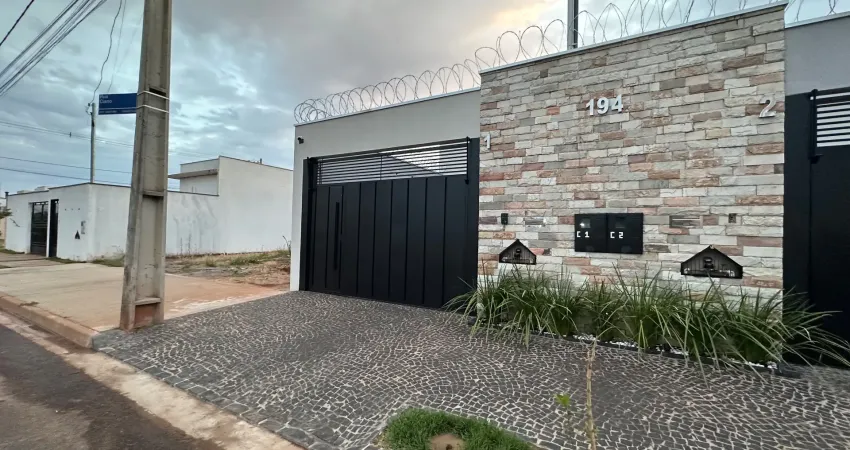 Belíssima casa térrea em bairro que super valoriza e ótima segurança