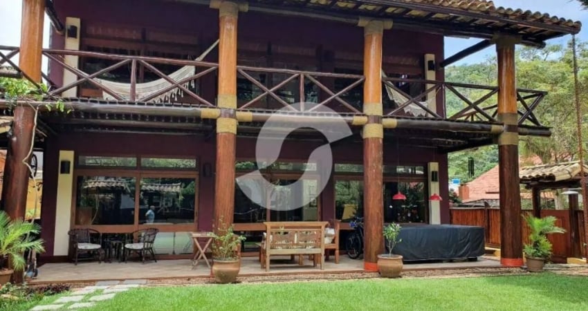 Casa com 4 quartos à venda na Rua Matias Sandri, Itacoatiara, Niterói