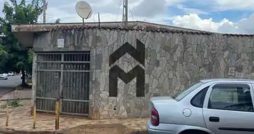 Casa à venda no bairro Ipiranga - Ribeirão Preto/SP