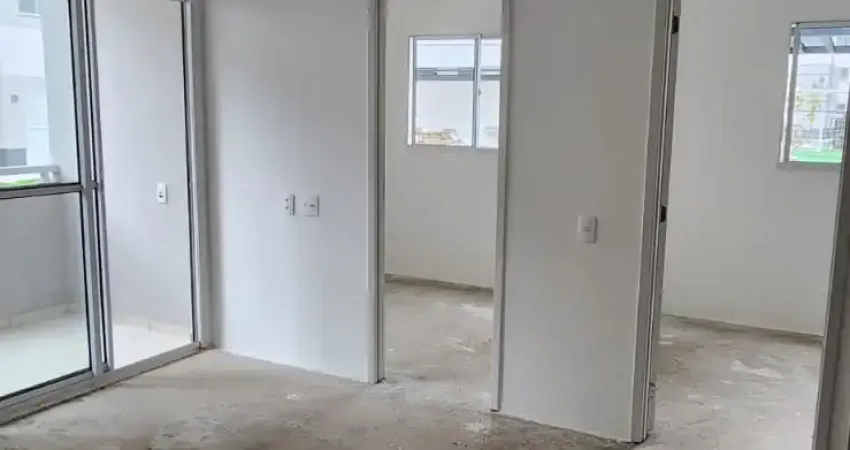 Apartamento de 2 dormitório, varanda e vaga de garagem