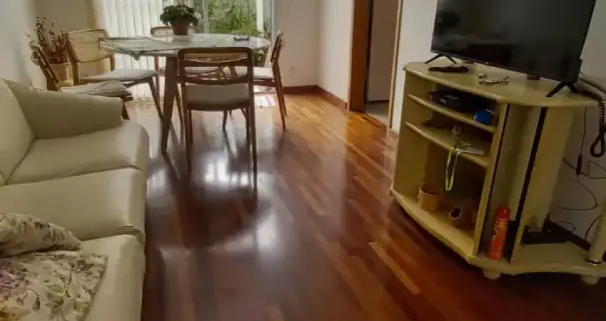 Casa no condomínio mansões do lago 3 dormitórios, suíte e 2 vagas de garagem