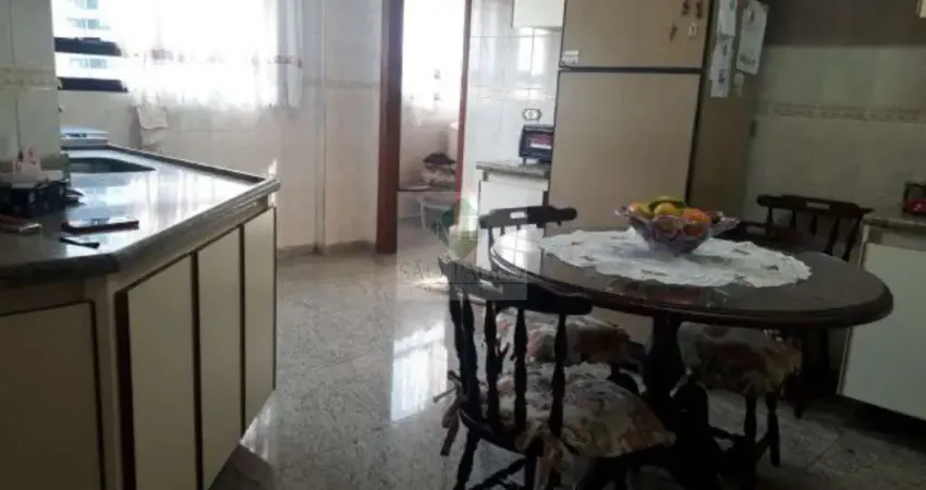 Apartamento de luxo à venda no bairro Santa Paula, São Caetano do Sul-SP! 3 quartos, 3 suítes, 4 banheiros e 180m² de área!