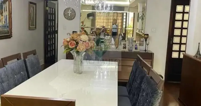 Imperdível Casa à Venda em São Caetano do Sul-SP, Bairro Santa Maria  3 Quartos, 1 Suíte, 4 Banheiros, 2 Vagas, 281,00 m²