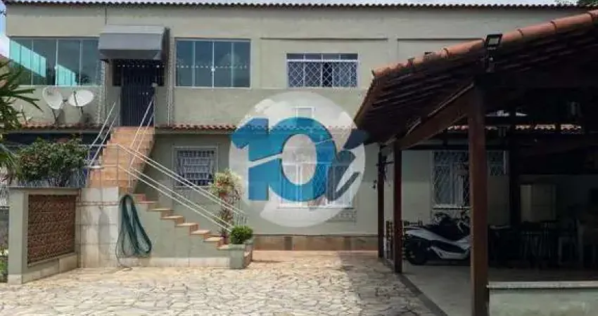 Casa com 5 quartos à venda no Centro, Barra Mansa 