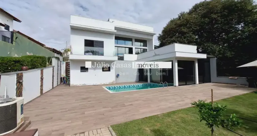 Casa a venda no condomínio Village Ipanema com 3 suítes