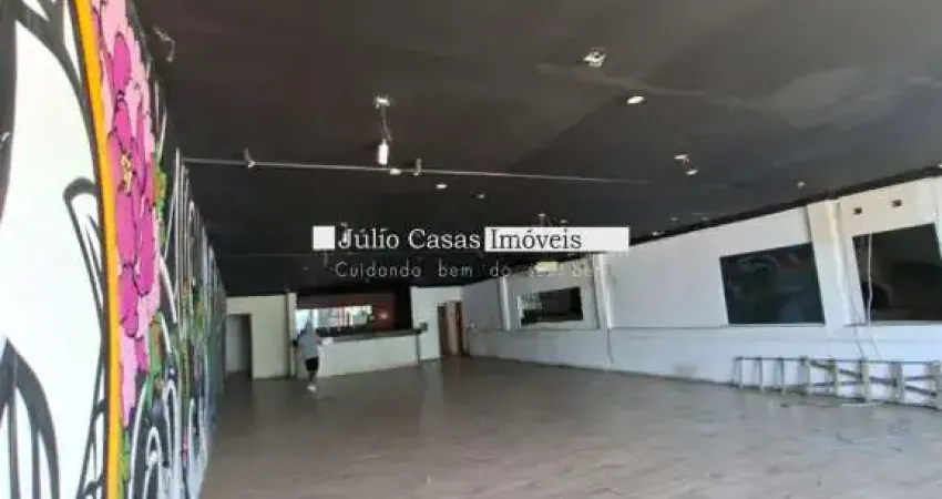Casa comercial 350m² em avenida de grande fluxo de carros e pedestres