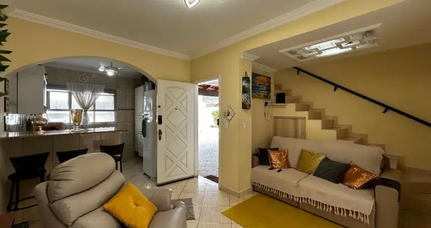 Sobrado de condomínio a venda com 02 dormitórios, 60 m2 e lazer, próximo à praia dadas Asturias, Guarujá /SP.