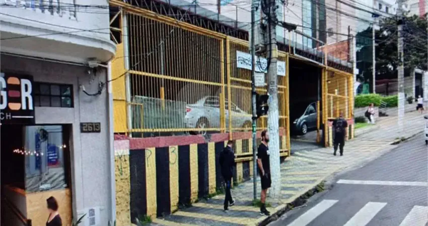 Terreno à venda na Rua Voluntários da Pátria, Santana, São Paulo