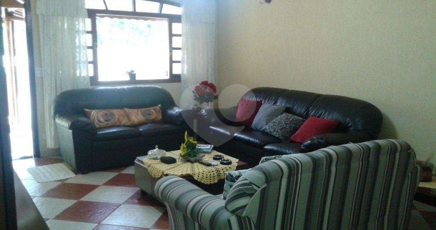 Sobrado com 2 quartos à venda em Parque Casa De Pedra - SP