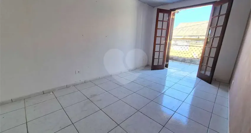 Casa com 3 quartos à venda em Parque Casa De Pedra - SP