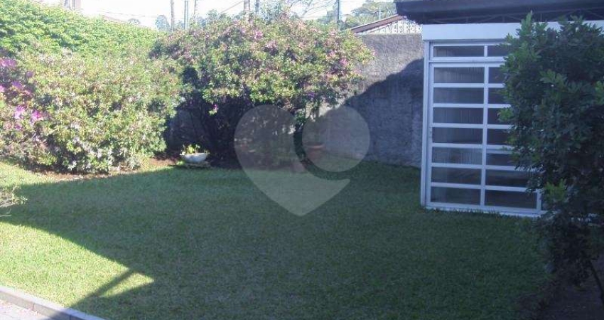 Casa térrea com 3 quartos à venda em Vila Albertina - SP