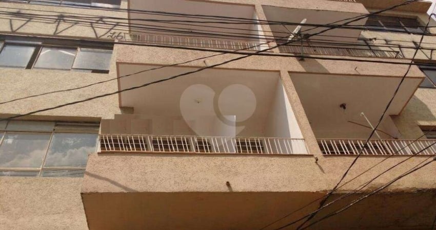 Prédio inteiro à venda em Bom Retiro - SP