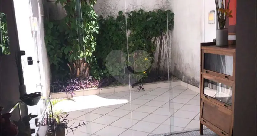 Casa comercial à venda na Rua Passo da Pátria, 47, Alto da Lapa, São Paulo