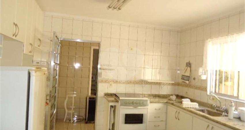 Sobrado com 3 quartos à venda em Jardim Peri - SP