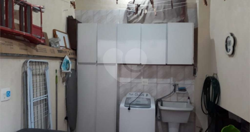 Sobrado com 3 quartos à venda em Jardim Santa Mena - SP