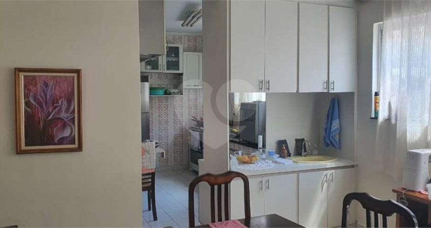 Casa térrea com 3 quartos à venda em Jardim Leonor Mendes De Barros - SP