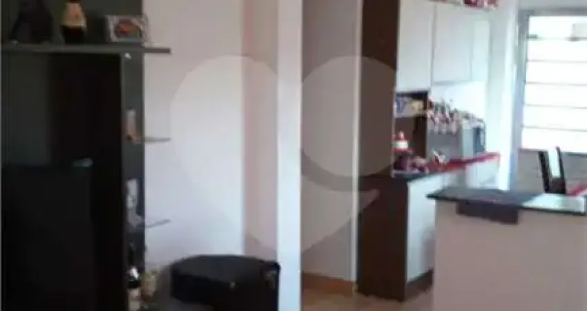 Sobrado com 4 quartos à venda em Lavapés - SP
