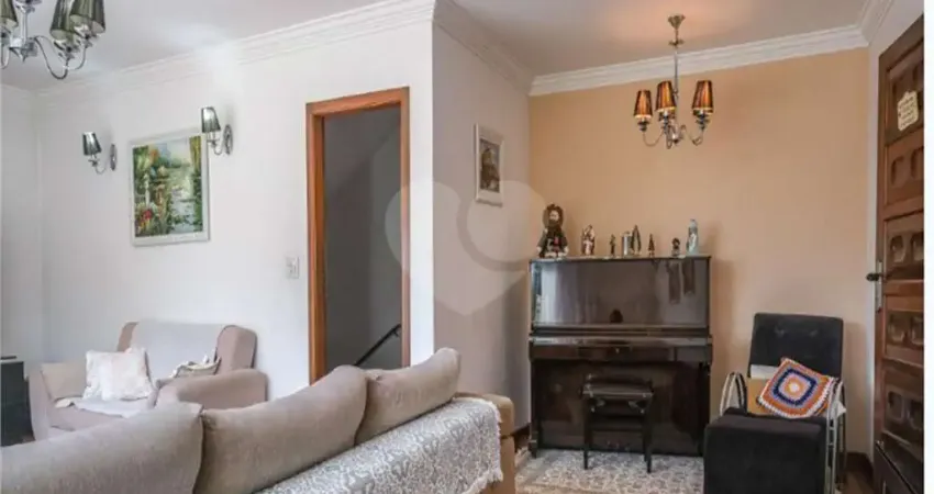 Sobrado com 4 quartos à venda em Vila Roque - SP